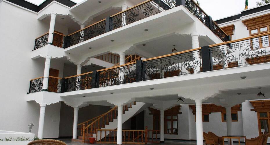 Hotel Alpine Villa, Leh 3
